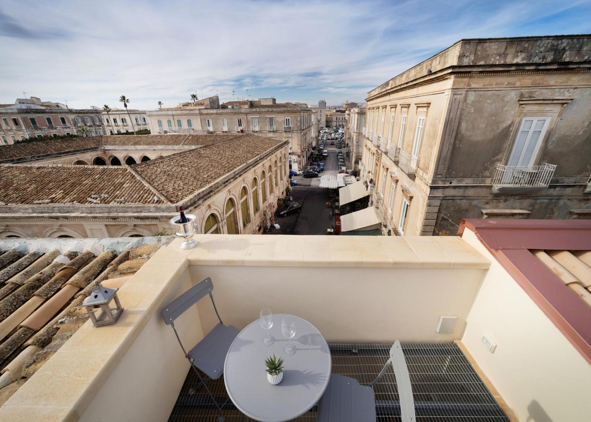 סירקוזה Arco Del Mercato Apartment מראה חיצוני תמונה