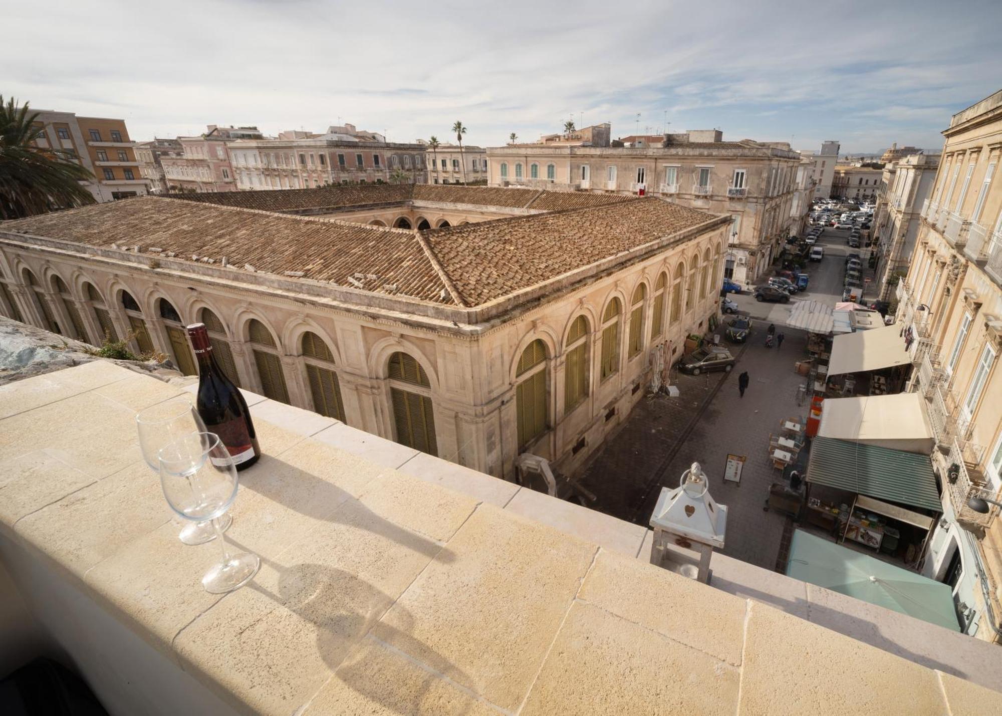 סירקוזה Arco Del Mercato Apartment מראה חיצוני תמונה